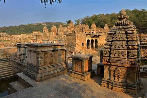 मध्यप्रदेश के नाम गौरवपूर्ण उपलब्धि यूनेस्को की टेंटेटिव सूची में शामिल हुए चार और नए ऐतिहासिक स्थल बाघ गुफा चित्रकारी, गिन्नौरगढ़ किला, चंबल घाटी के मंदिर समूह और उदयगिरि गुफाओं को किया गया शामिल